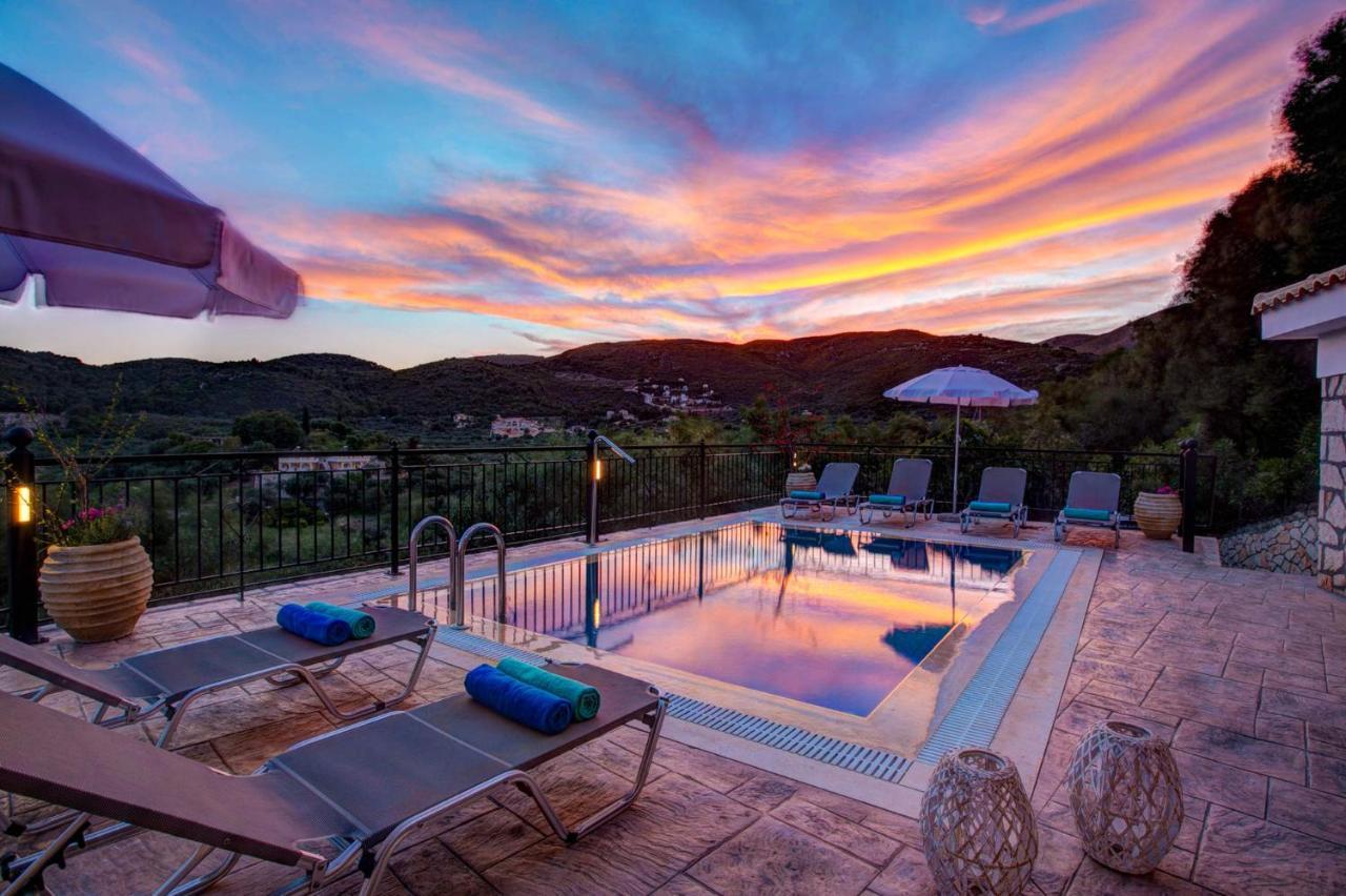 Bougainvillea Villa Keri Екстериор снимка