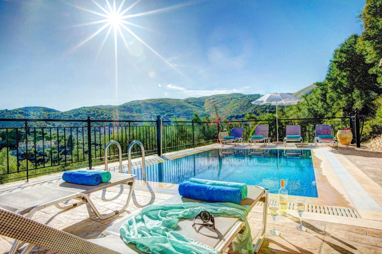 Bougainvillea Villa Keri Екстериор снимка
