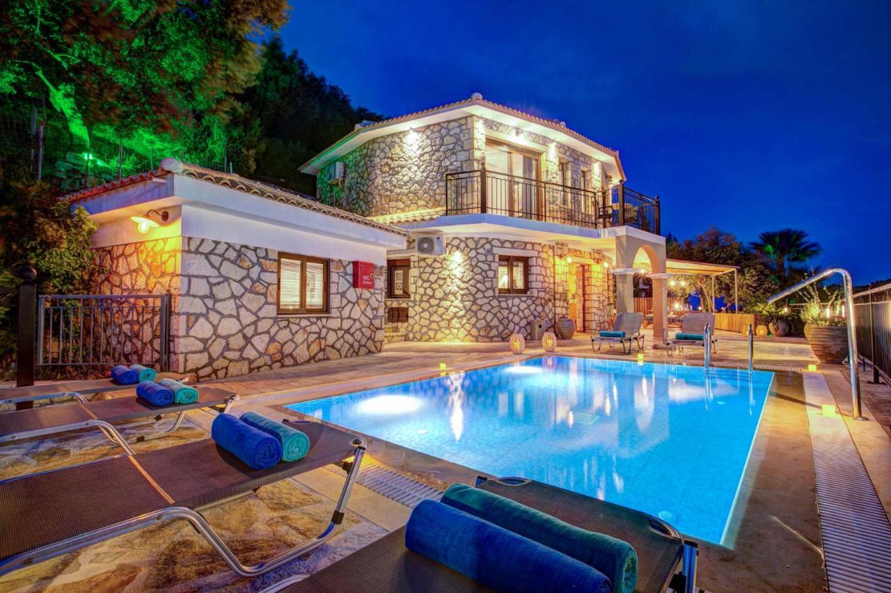 Bougainvillea Villa Keri Екстериор снимка