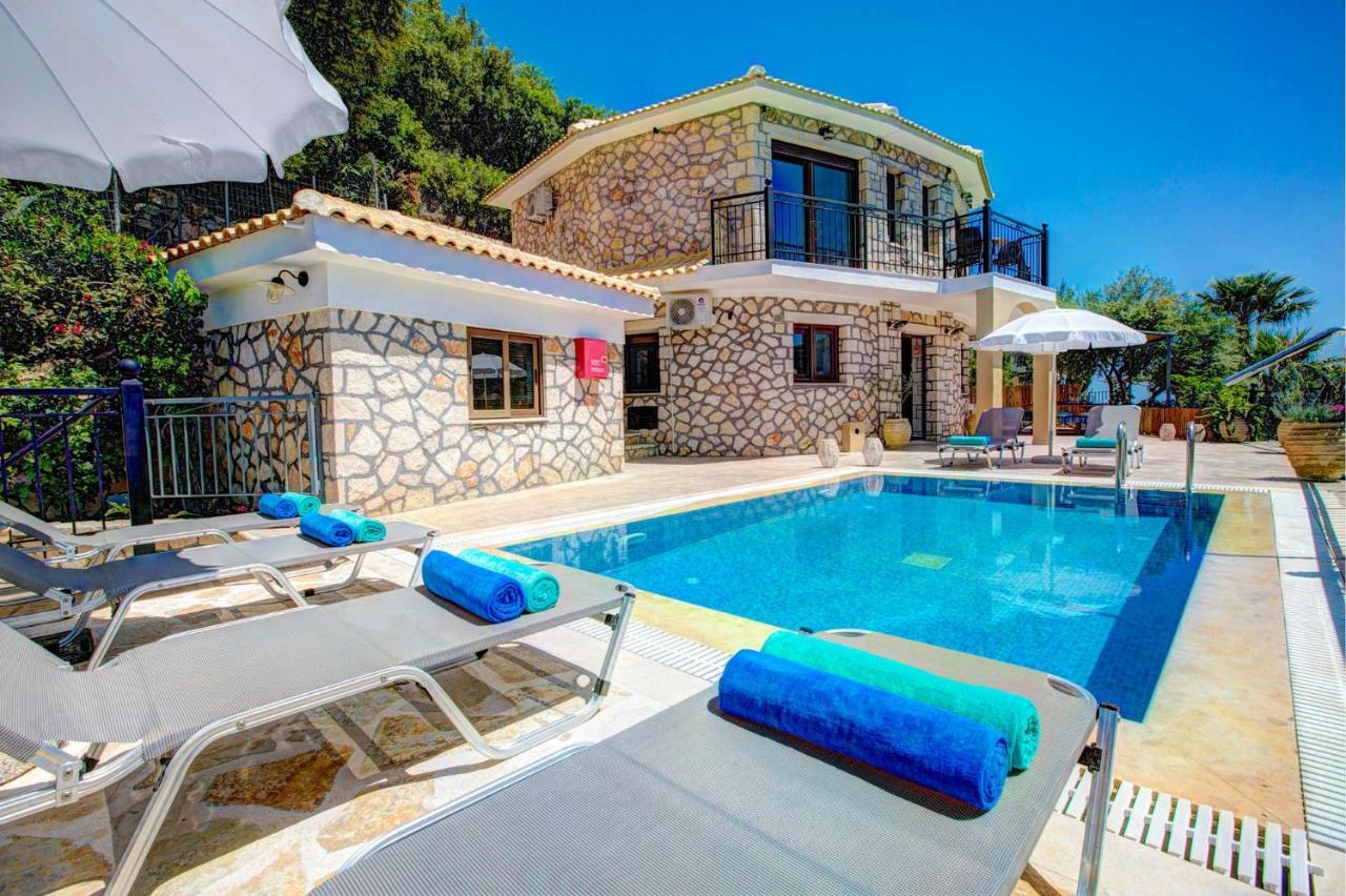 Bougainvillea Villa Keri Екстериор снимка