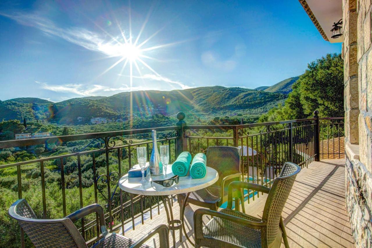 Bougainvillea Villa Keri Екстериор снимка