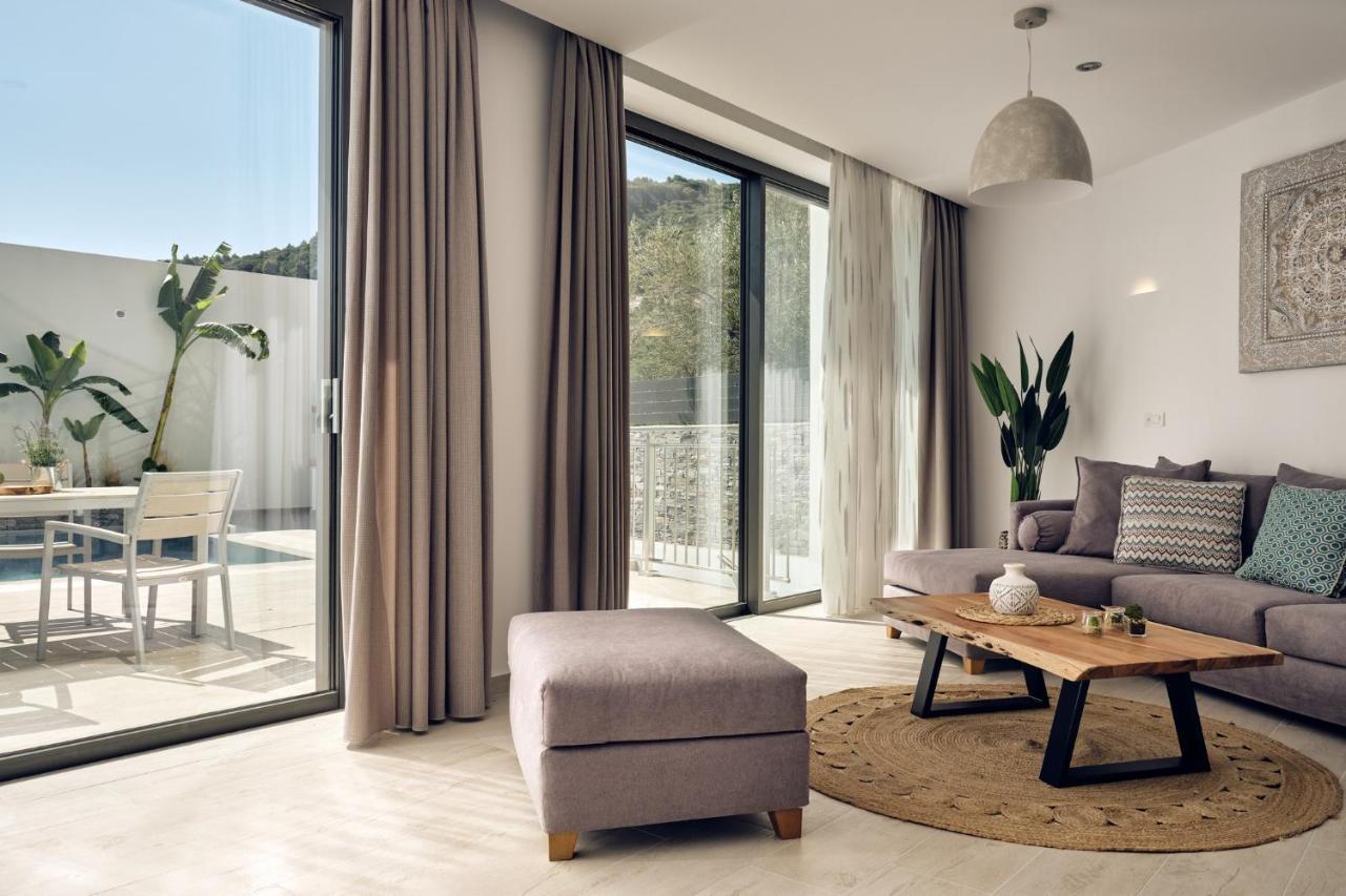 Bougainvillea Villa Keri Екстериор снимка