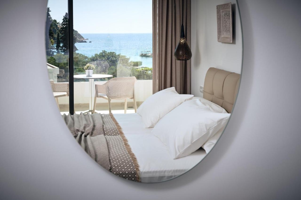 Bougainvillea Villa Keri Екстериор снимка